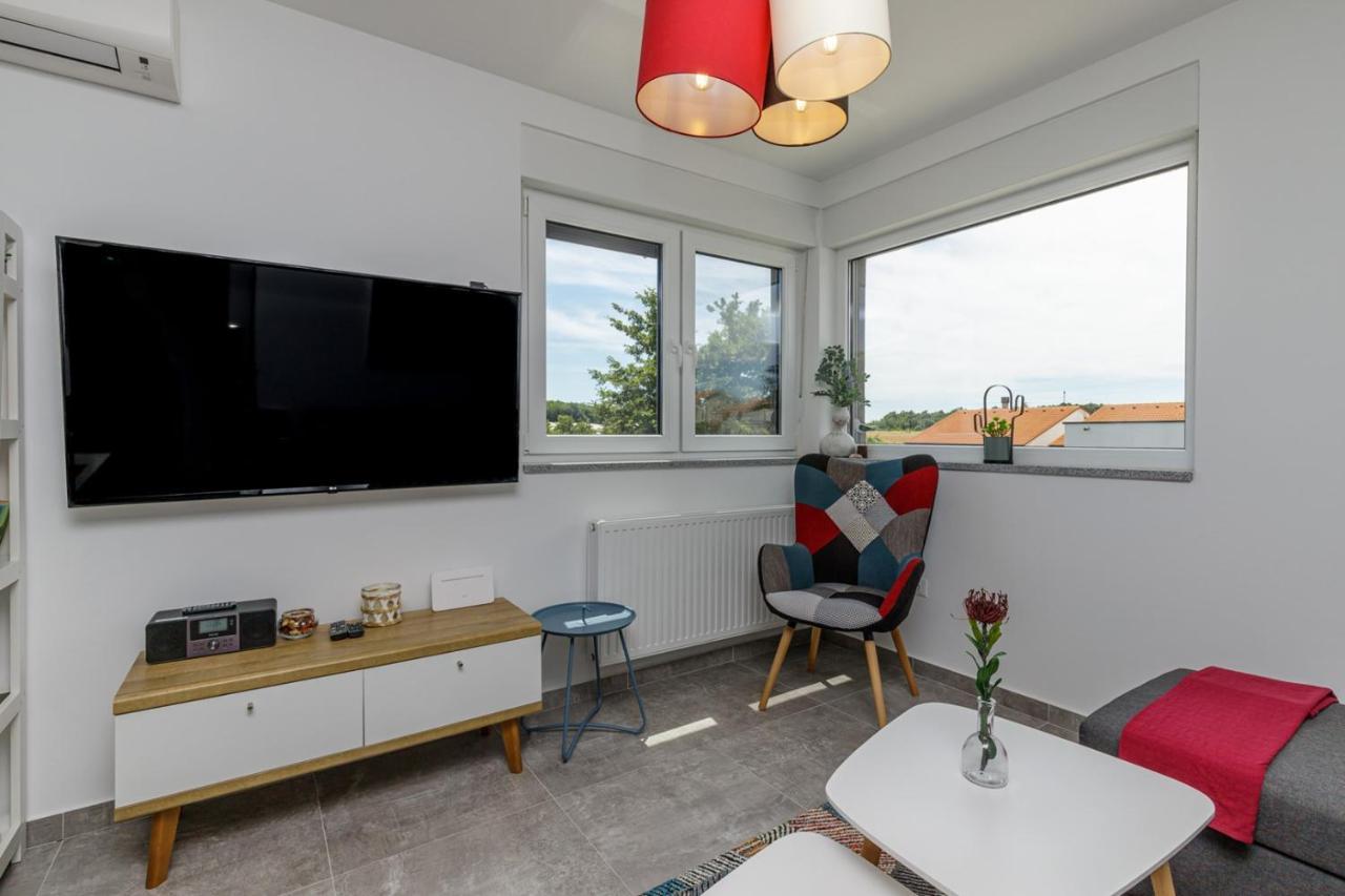 Sabena Apartment With Private Whirlpool Poreč Buitenkant foto