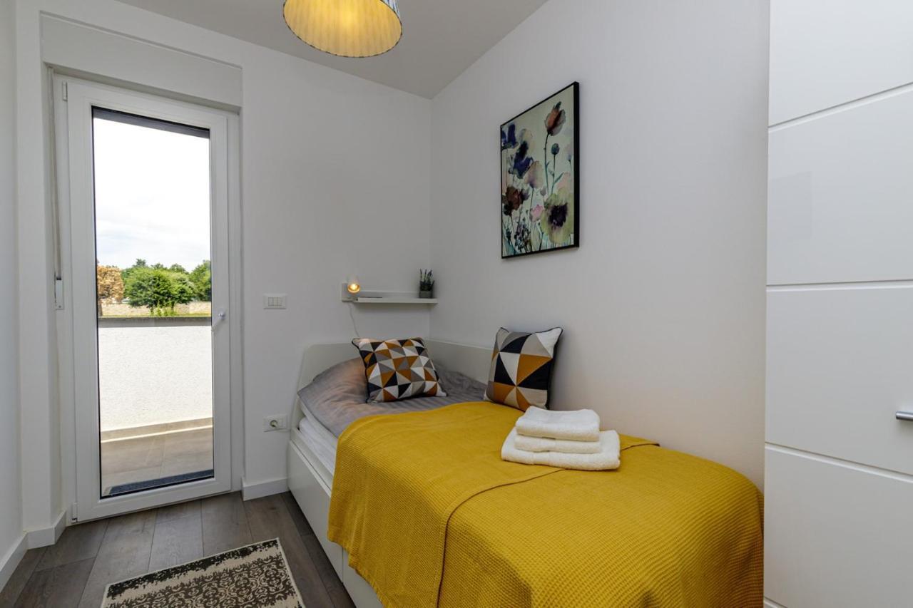 Sabena Apartment With Private Whirlpool Poreč Buitenkant foto