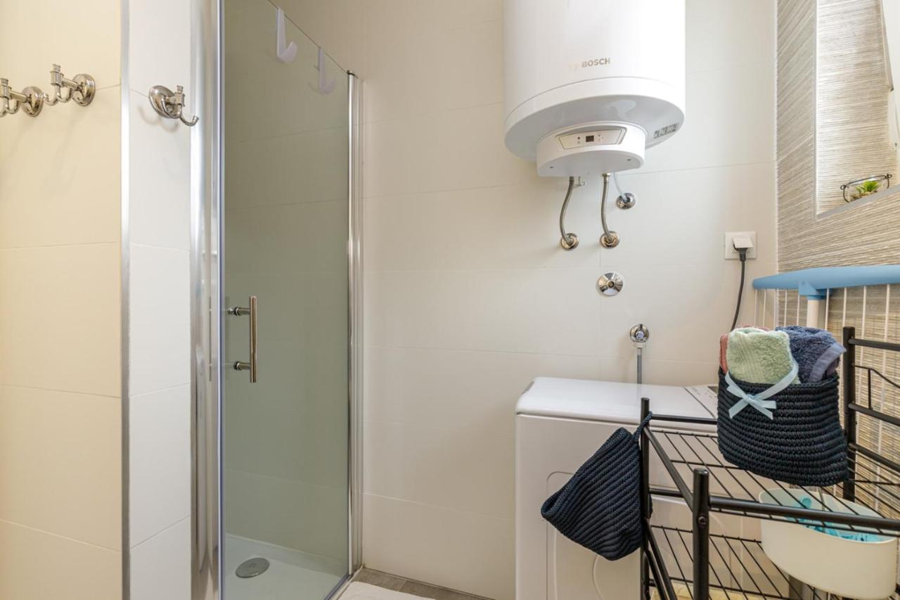 Sabena Apartment With Private Whirlpool Poreč Buitenkant foto