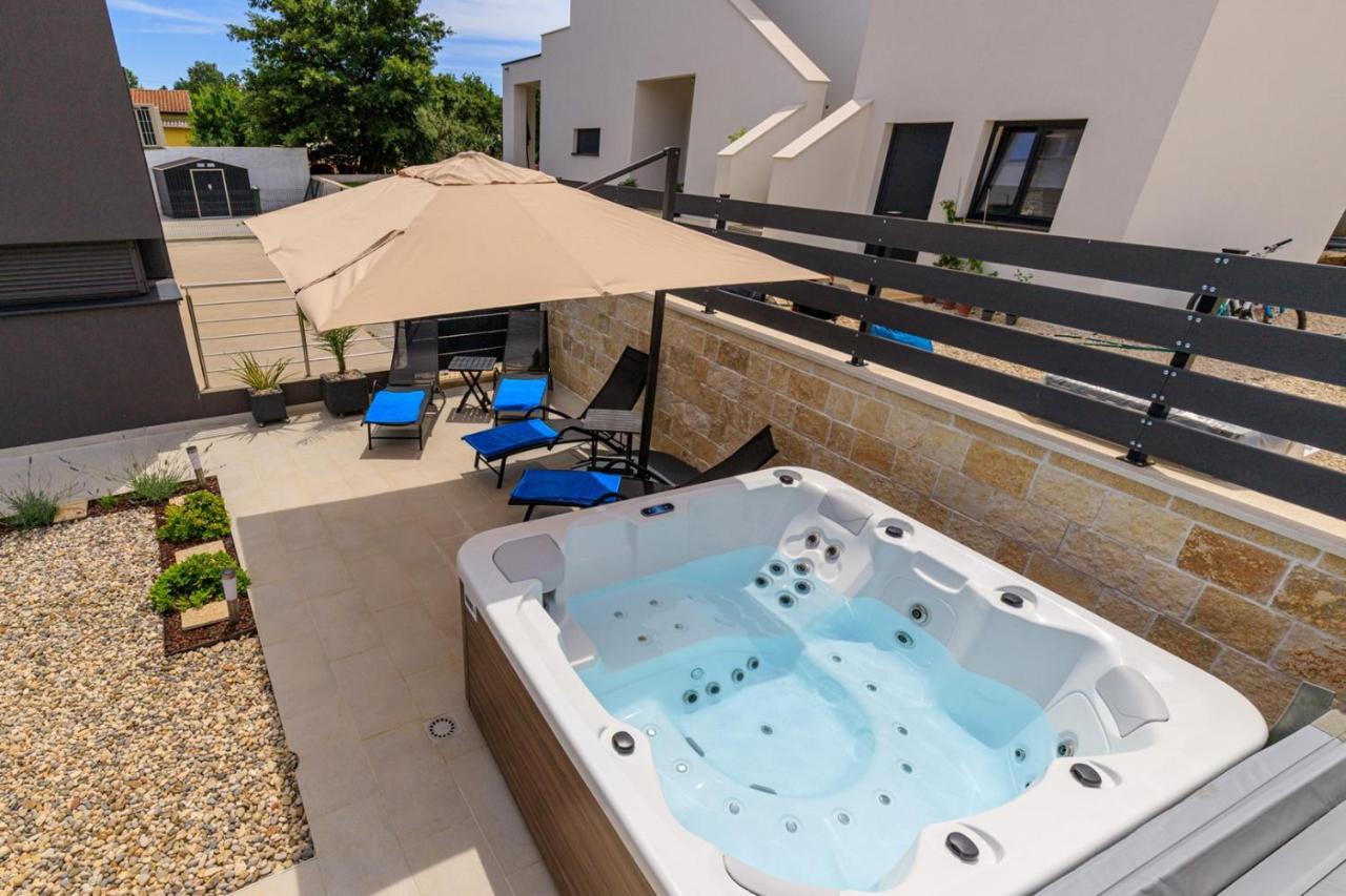 Sabena Apartment With Private Whirlpool Poreč Buitenkant foto