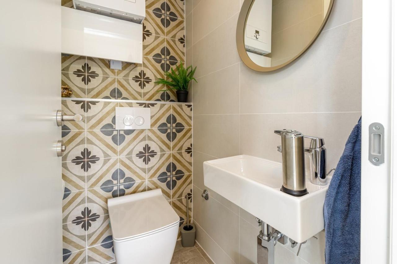 Sabena Apartment With Private Whirlpool Poreč Buitenkant foto